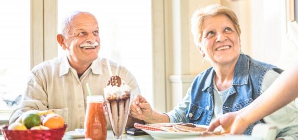 Dining Options in Assisted Living: What Can Your Loved Ones Expect?