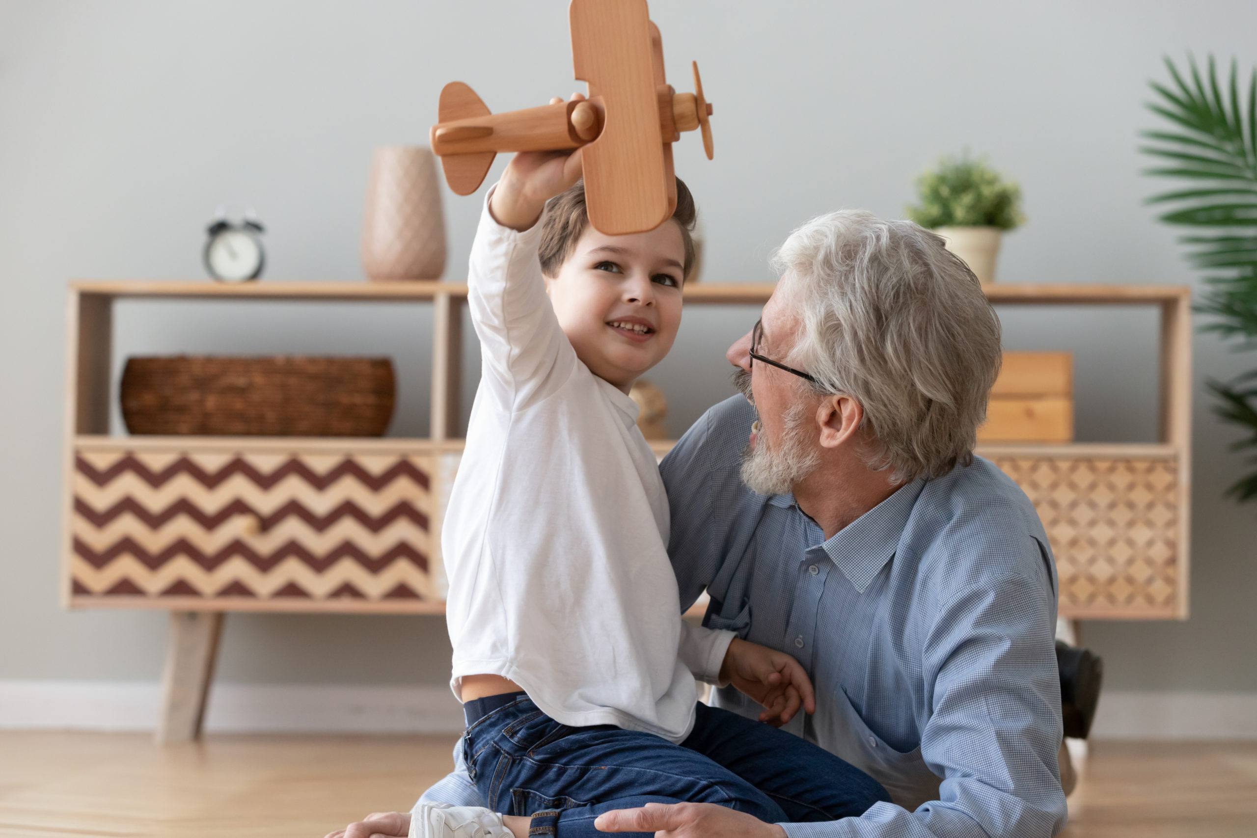 5 Fun Activities for Grandparents and Grandkids to Connect